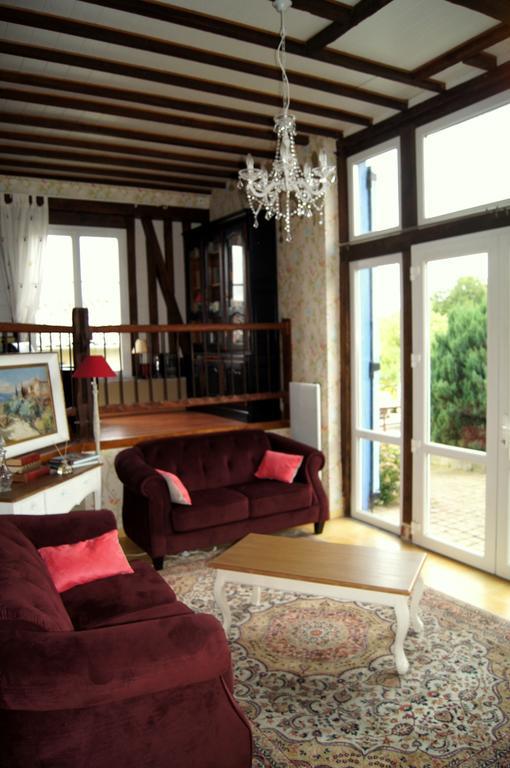 Le Clos Lauradiere Cormeilles  エクステリア 写真