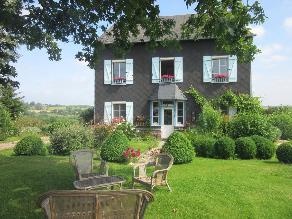 Le Clos Lauradiere Cormeilles  エクステリア 写真